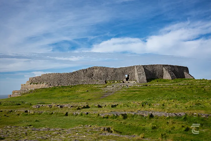 Dún Aonghasa the large stone fort atop a ridge on Inis Mór (Inishmore)